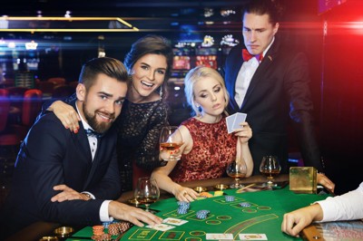 Muži vs ženy v Casinu
