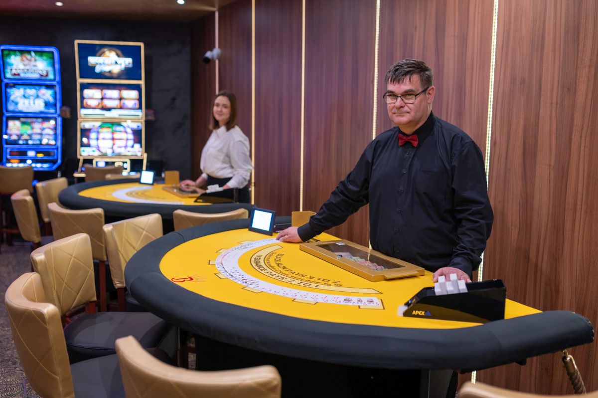 Krupiér Live Game Planá